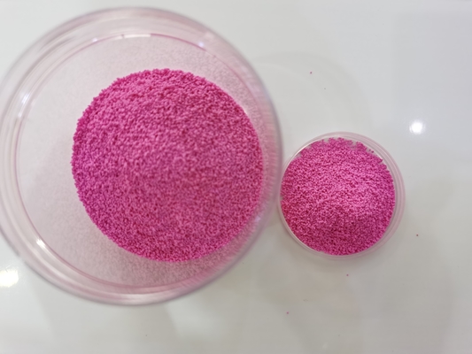 Taches roses Taches de couleur pour le détergent Contenu de sulfate de sodium de 93% pour des performances optimales