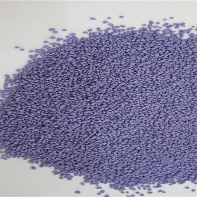 Des taches de couleur verte pour le détergent Le complément parfait à votre routine de nettoyage