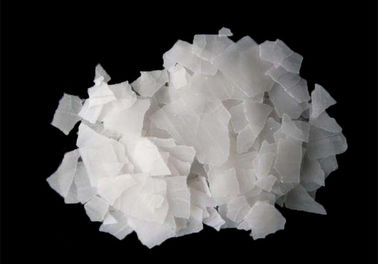 Matériel fort solide d'alcali de soude caustique d'hydroxyde de sodium de flocons d'alcali minéral