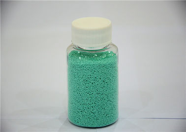 Le sulfate de sodium vert de taches de couleur de granules tachette des produits chimiques de nettoyage