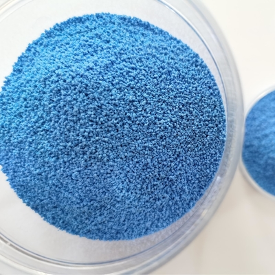Taches de couleur de nettoyage légères pour les détergents
