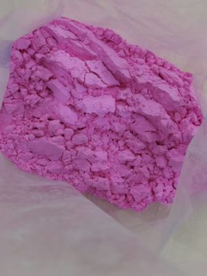 Poudre rose de colorant pour la fabrication de détergent de linge coloré